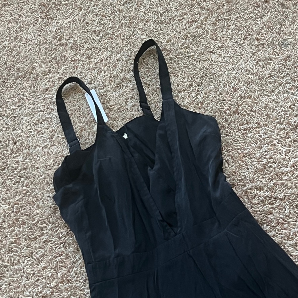 LAmade L.A. Made Black V-Neck Maxi‎ Dress Adjustable Cross Back Straps Sz M NWT